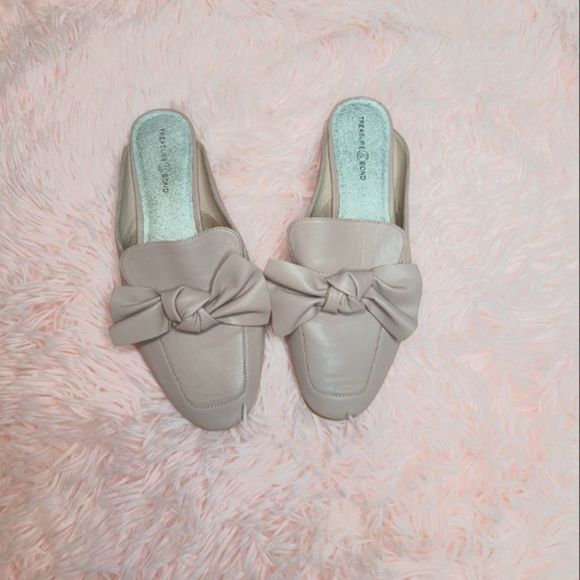 𝅺TREASURE & Bond bow Tie Slip on Shoes - Picture 5 of 7